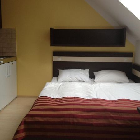 Apartman Nellinka Bešeňová Extérieur photo
